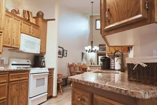 18053 Judicial Way S, Lakeville, MN 55044 - Photo 7