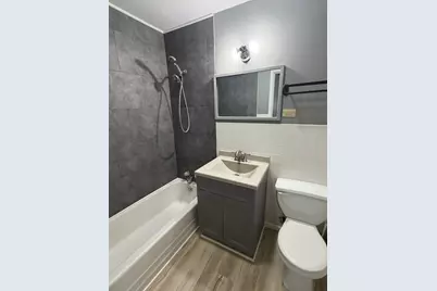 724 Southview Drive SW, Hutchinson, MN 55350 - Photo 9