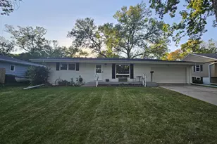 724 Southview Dr SW, Hutchinson, MN 55350 - Photo 15
