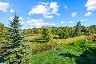 1949 S Lusitano St, Shakopee, MN 55379 - Photo 5