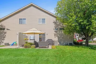 1646 Chadum Ln, Shakopee, MN 55379 - Photo 11