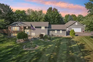 935 Ridge Pass, Hudson, WI 54016 - Photo 3