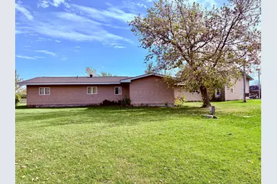 1401 State Highway 11 SW, Baudette, MN 56623 - Photo 9