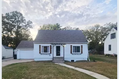 1118 Phinney Avenue, Detroit Lakes, MN 56501 - Photo 1