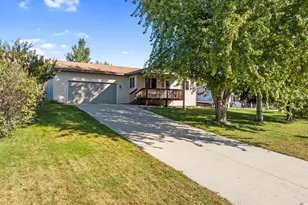 521 6th Ave SE, Glenwood, MN 56334 - Photo 1