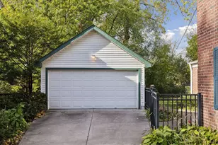 219 Amherst St, Saint Paul, MN 55105 - Photo 13