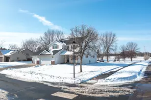 500 Chatfield Ln, Belle Plaine, MN 56011 - Photo 3