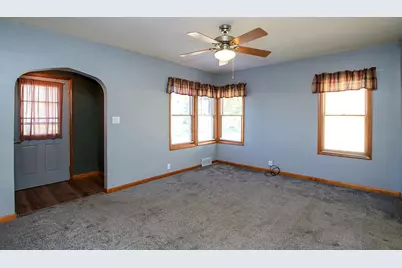 642 Juul Road SW, Hutchinson, MN 55350 - Photo 3