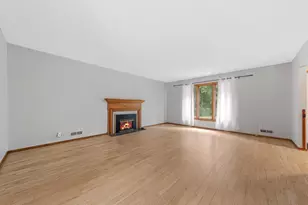 21 Walden St, Burnsville, MN 55337 - Photo 3