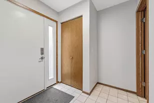 21 Walden St, Burnsville, MN 55337 - Photo 19