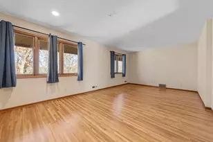 21 Walden St, Burnsville, MN 55337 - Photo 21