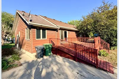 1520 Clary Street, Worthington, MN 56187 - Photo 3