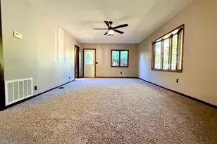 1520 Clary St, Worthington, MN 56187 - Photo 9