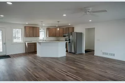 131 Main Street E, Trimont, MN 56176 - Photo 17