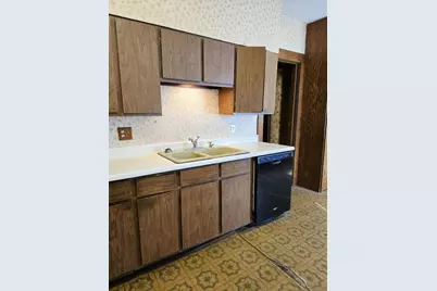 603 Arnold Avenue N, Thief River Falls, MN 56701 - Photo 5