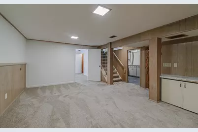 9824 Fremont Avenue S, Bloomington, MN 55431 - Photo 29