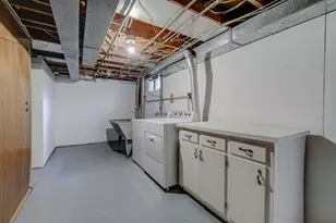 9824 Fremont Ave S, Bloomington, MN 55431 - Photo 37