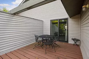 9775 Dorset Ln, Eden Prairie, MN 55347 - Photo 31