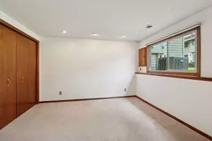 9775 Dorset Ln, Eden Prairie, MN 55347 - Photo 25