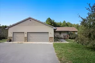 906 131ST Ave, New Richmond, WI 54017 - Photo 1