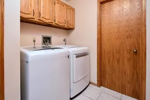 386 Pleasant Hill Dr, Winona, MN 55987 - Photo 23