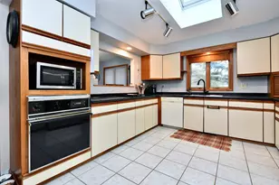 386 Pleasant Hill Dr, Winona, MN 55987 - Photo 7