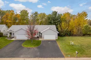900 Shady Ridge Ln, Braham, MN 55006 - Photo 1