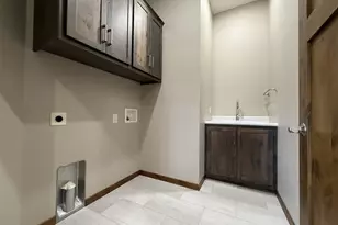 1207 S Shore Dr, Worthington, MN 56187 - Photo 21