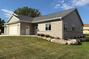 1207 S Shore Dr, Worthington, MN 56187 - Photo 9