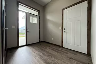 1207 S Shore Dr, Worthington, MN 56187 - Photo 7