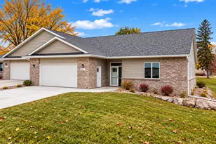 1207 S Shore Dr, Worthington, MN 56187 - Photo 1