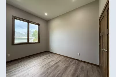 1207 S Shore Drive, Worthington, MN 56187 - Photo 11