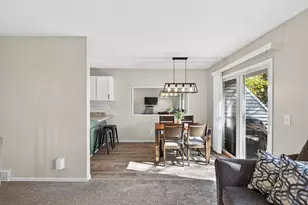 1302 Crestridge Ln N, Eagan, MN 55123 - Photo 9