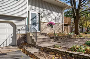 1302 Crestridge Ln N, Eagan, MN 55123 - Photo 47