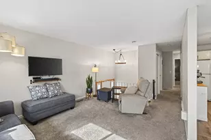 1302 Crestridge Ln N, Eagan, MN 55123 - Photo 7