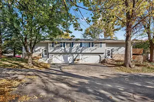 1302 Crestridge Ln N, Eagan, MN 55123 - Photo 45