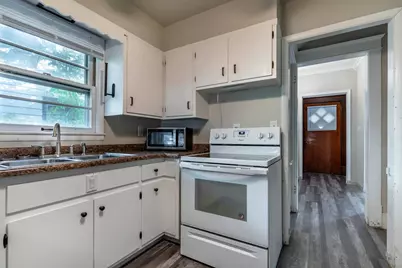 1026 University Drive N, Fargo, ND 58102 - Photo 9