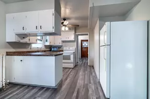 1026 University Dr N, Fargo, ND 58102 - Photo 7