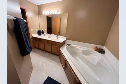 11275 Oregon Circle, Bloomington, MN 55438 - Photo 17