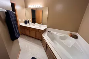 11275 Oregon Cir, Bloomington, MN 55438 - Photo 17