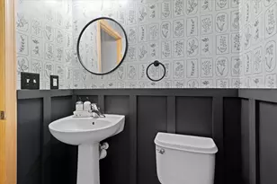 1944 Commonwealth Blvd, Chanhassen, MN 55317 - Photo 15