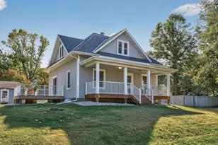 124 George Ave E, Winsted, MN 55395 - Photo 1