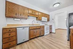 3253 17th Ave S, Fargo,  58103 - Photo 11