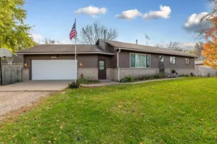 610 Spruce Ave NW, Montgomery, MN 56069 - Photo 1