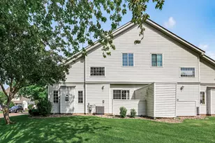 3590 Genevieve Ave N, Oakdale, MN 55128 - Photo 35