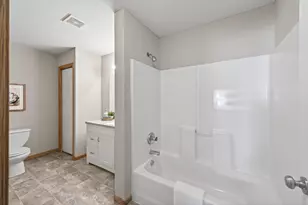 3590 Genevieve Ave N, Oakdale, MN 55128 - Photo 27