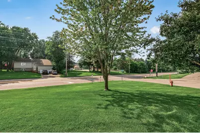 3590 Genevieve Avenue N, Oakdale, MN 55128 - Photo 37