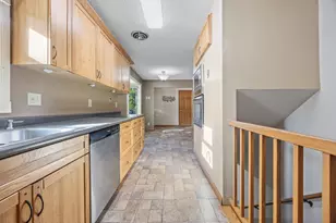 6914 1st St N, Moorhead, MN 56560 - Photo 9