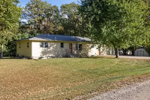 6914 1st St N, Moorhead, MN 56560 - Photo 3