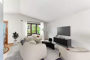 2639 Aspen Ct, White Bear Lake, MN 55110 - Photo 5